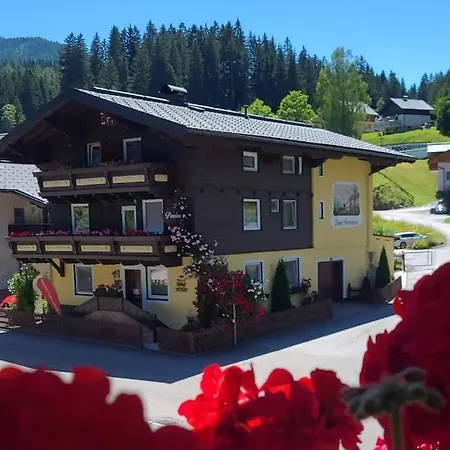 게스트하우스 Haus Rohrmoser Lungötz