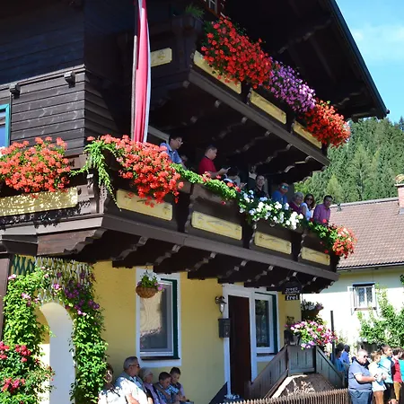 Haus Rohrmoser 3* Lungötz