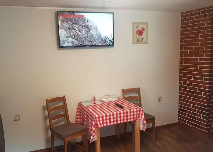 Haus Rohrmoser 招待所 Lungötz