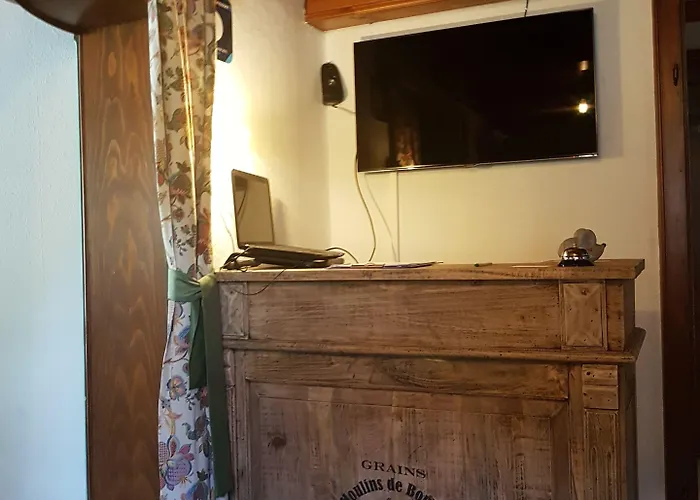 Haus Rohrmoser 招待所 3*