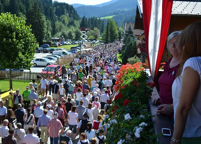 Haus Rohrmoser 招待所